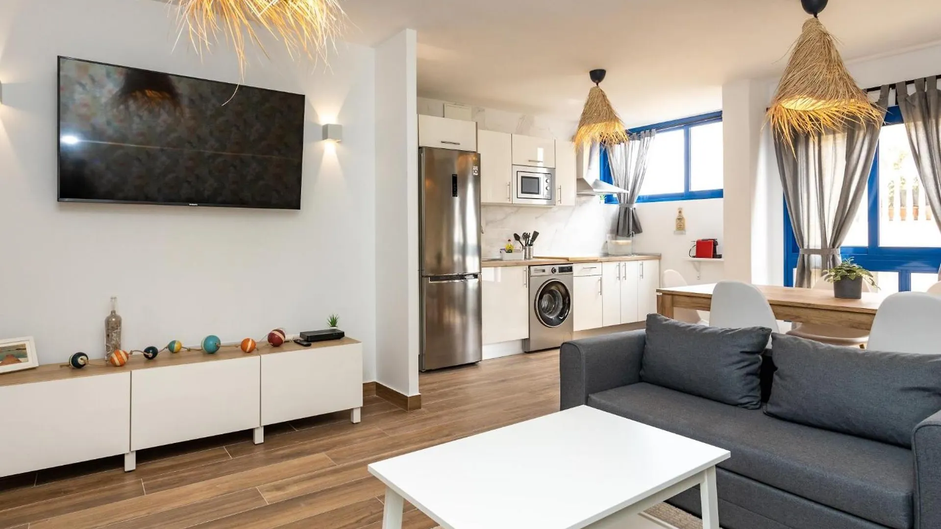 קורלחו Ortega Home 0*,  ספרד